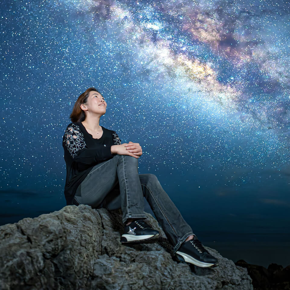 代表　八巻枝美